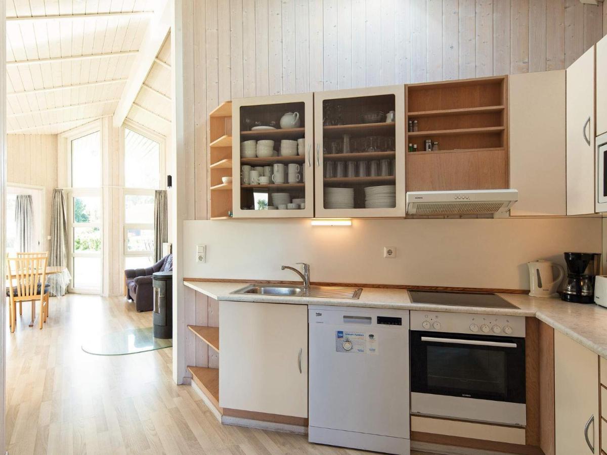 12 Person Holiday Home In Grömitz Eksteriør billede