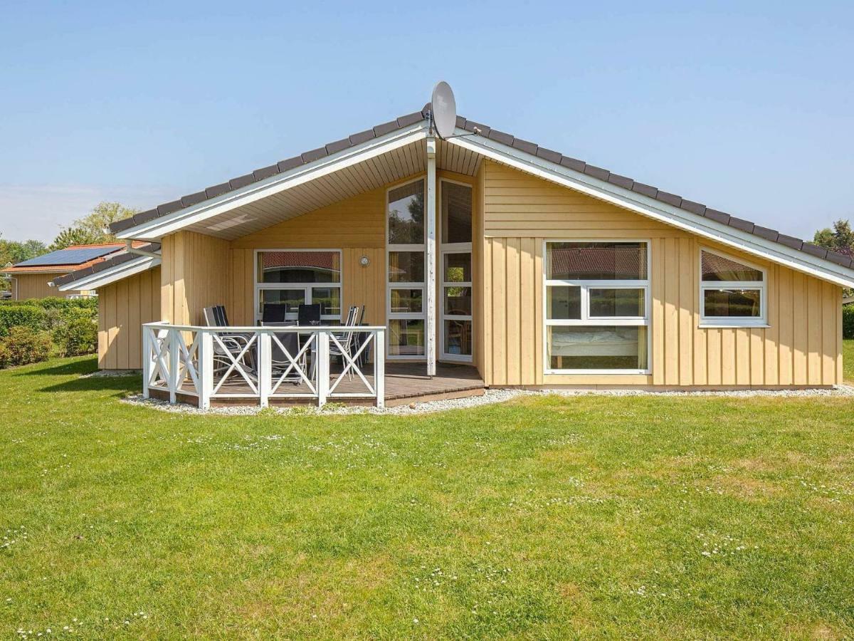 12 Person Holiday Home In Grömitz Eksteriør billede